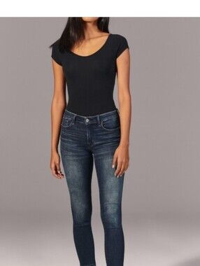 Abercrombie & Fitch Mid Rise Super Skinny Ankle Jeans Raw Hem Dark Wash 26 2R